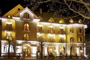 Hotel «Chinar», Хисаря