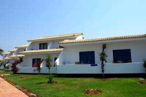 Hotel «Oasis», Кипарисия