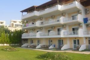 Haris Hotel, Ханиоти