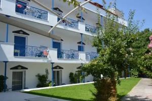 Victor Eleni Hotel, Ханиоти