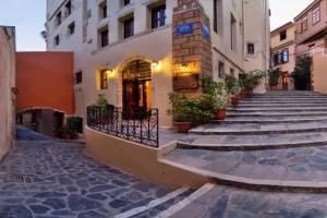 Porto Del Colombo Traditional Boutique Hotel, Ханья