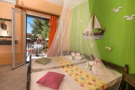 Two Brothers Studios & Apts - 3