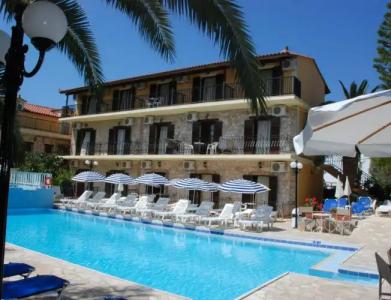 Two Brothers Studios & Apts - 11