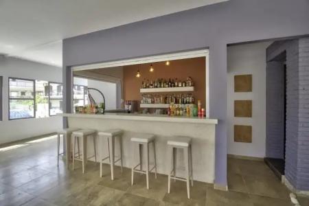 Two Brothers Studios & Apts - 18