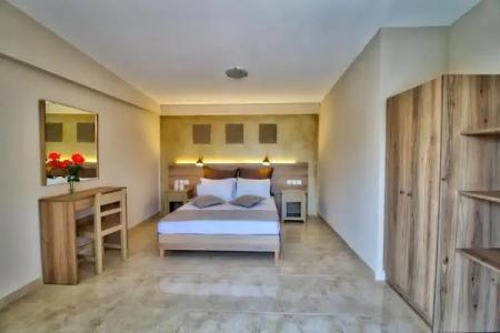 Two Brothers Studios & Apts - 38