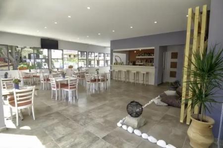 Two Brothers Studios & Apts - 19