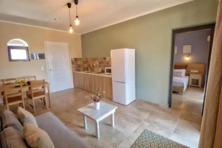 Two Brothers Studios & Apts - 42