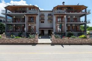 Апарт-отель «Domus Inn», Янина