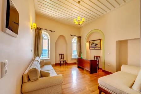 Apollonion Palace - 148
