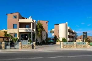 Hotel Haris on the beach, Агиа Марина