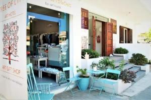 Tree of Life Art Hotel, Агиа Марина