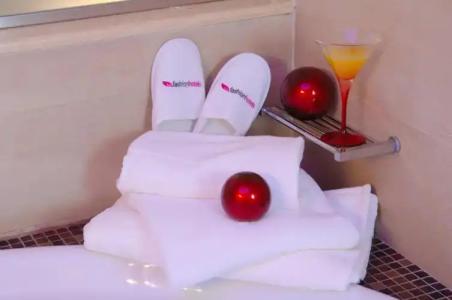 Olympic Fashions - 99