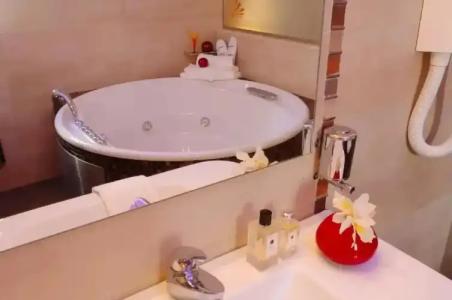 Olympic Fashions - 92