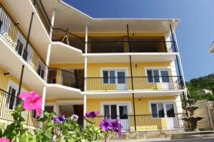 Гостевой дом «Аят», Рыбачье