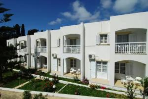 Irene Hotel, Алинда