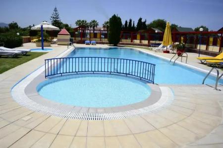 Sea View Studios - 9