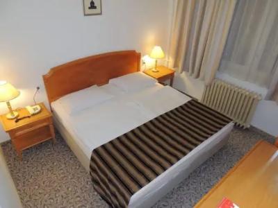 Zagreb - 9