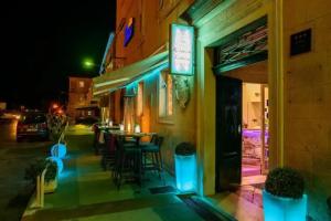 Hotel «Vila Sikaa», Трогир