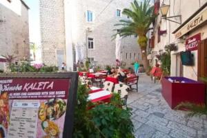Villa Kaleta Rooms, Трогир