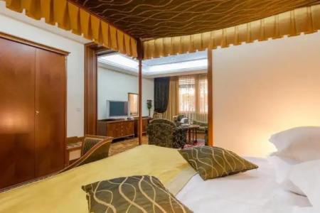 President Split - 112