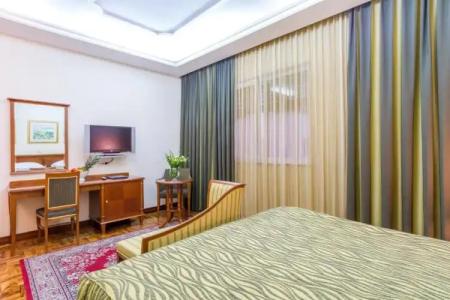 President Split - 34