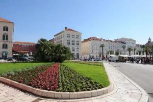 Riva Rooms, Сплит