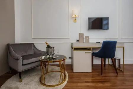 Annex building of Art - 19