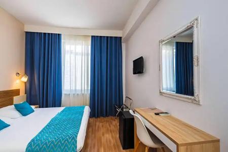 Annex building of Art - 41