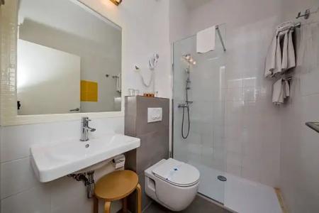 Annex building of Art - 40