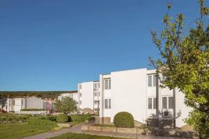 Hotel «Omorika», Пунат