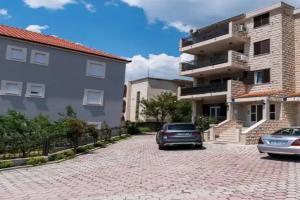 Villa Amigo, Подстрана