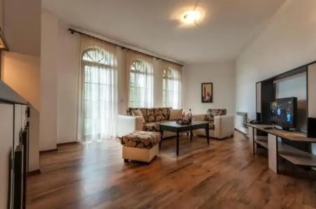 Grand Royale Apartment Complex & Spa - 46