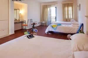 The Village Resort and Waterpark, Херсониссос