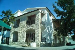 b&b Moderno, Фажана