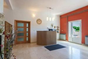 Bed & Breakfast Maki, Биоград