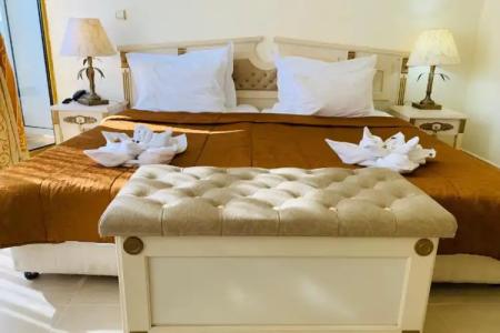 Imperial Palace - 106