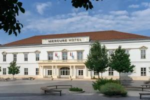 Hotel «Magyar Király», Секешфехервар