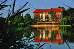 Hotel «Corvus Aqua», Орошхаза