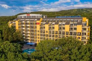 Отель «Hvd Viva Club Ultra All Inclusive & Beach Snack Bar», Золотые пески