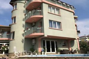 Hotel «Amfora», Св. Константин и Елена