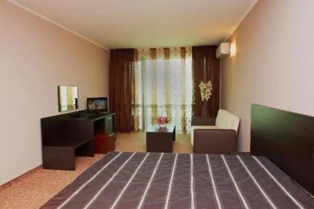 Central Plaza - 41
