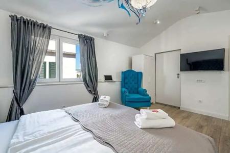 Galeria Valeria Seaside Downtown - MAG Quaint & Elegant Boutiques - 126