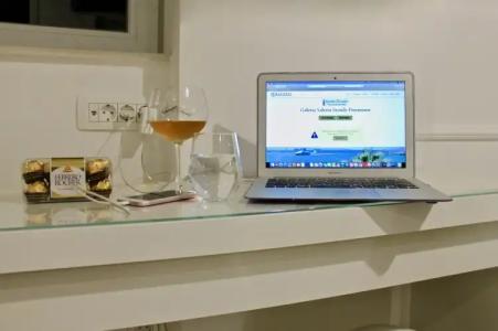 Galeria Valeria Seaside Downtown - MAG Quaint & Elegant Boutiques - 70