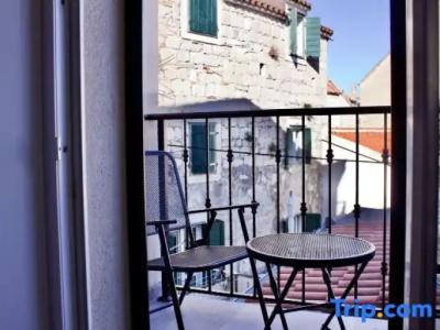 Galeria Valeria Seaside Downtown - MAG Quaint & Elegant Boutiques - 228