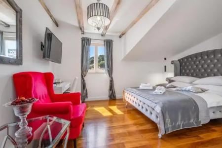 Galeria Valeria Seaside Downtown - MAG Quaint & Elegant Boutiques - 81