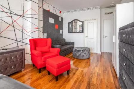 Galeria Valeria Seaside Downtown - MAG Quaint & Elegant Boutiques - 169