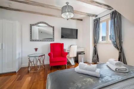 Galeria Valeria Seaside Downtown - MAG Quaint & Elegant Boutiques - 75