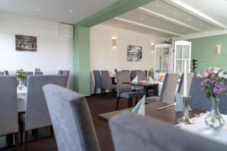 am Wasserschloss Glücksburg - 13