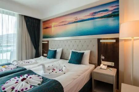 The Lumos Deluxe Resort & Spa - 102