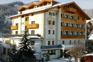 Familienhotel Adler, Зерфаус
